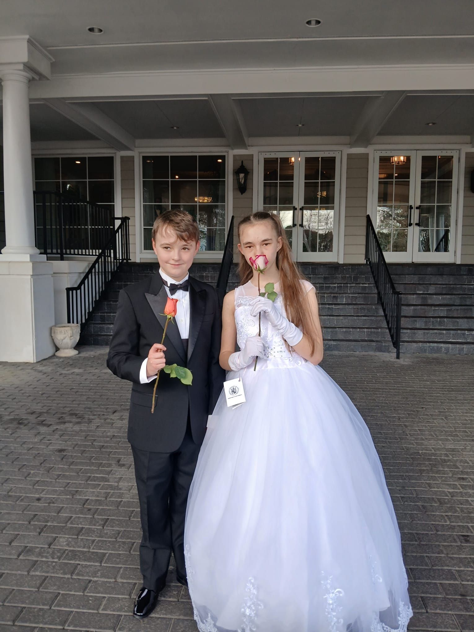 MistFire (Max & Ava)