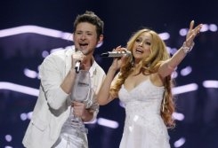 Ell and Nikki winners Eurovision 2011