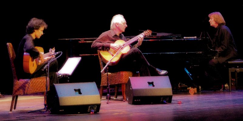 Richard Hecks and His Nouveau Flamenco Band Luna Blanca